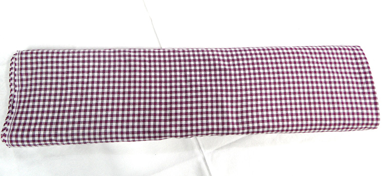 tissu à broder à carreau violet / blanc