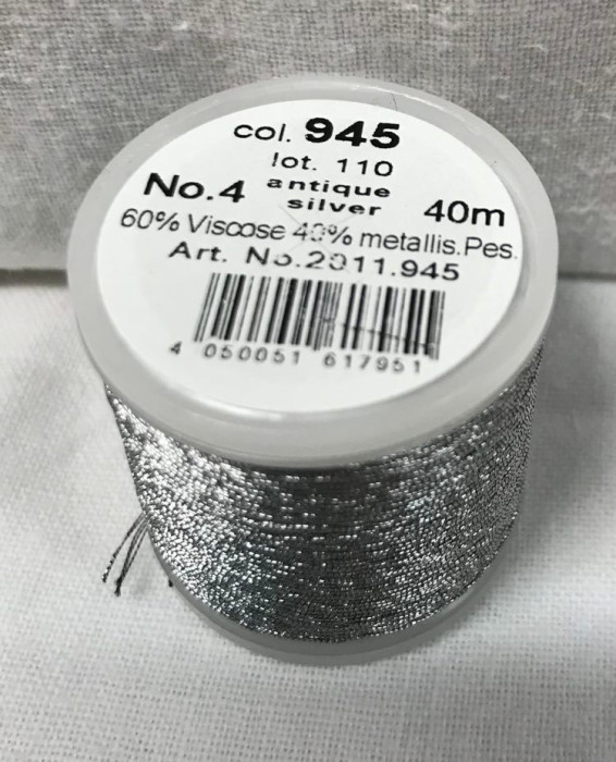 Fil métallisé col 945 argenté Fil métallisé col 945 argenté