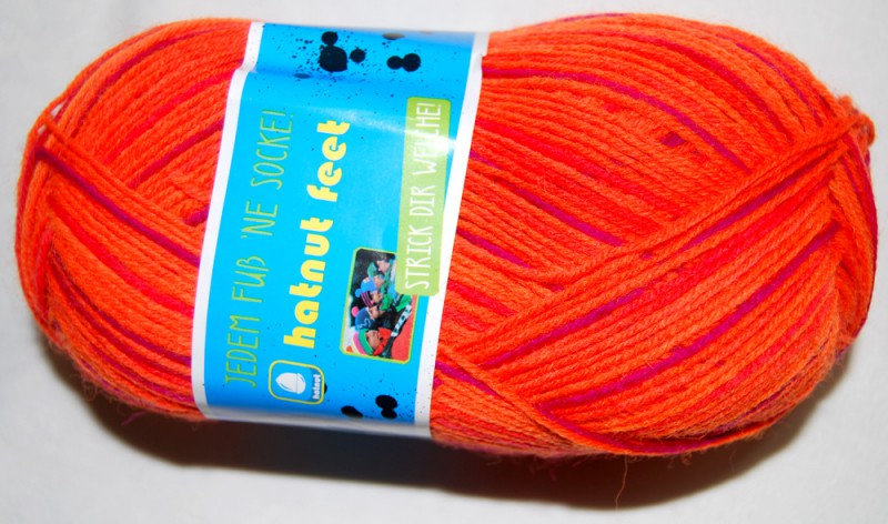 Hatnut feet orange Hatnut feet orange