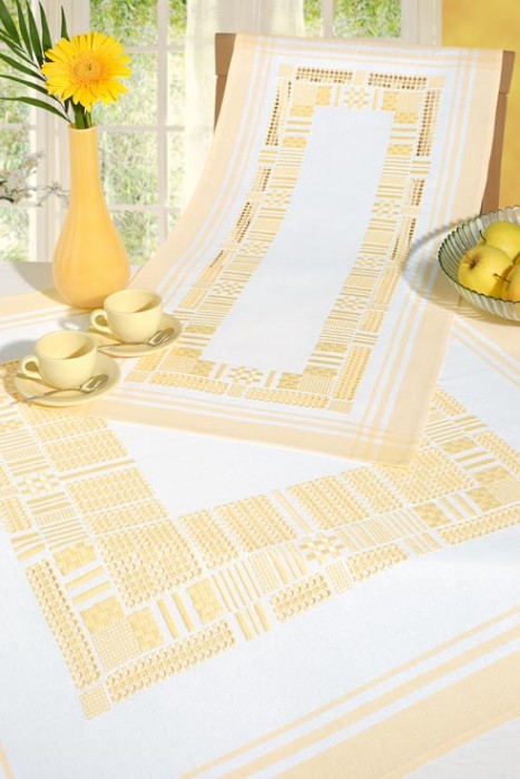 Nappe blanc/ vanille hardanger des fiches 35/ 36