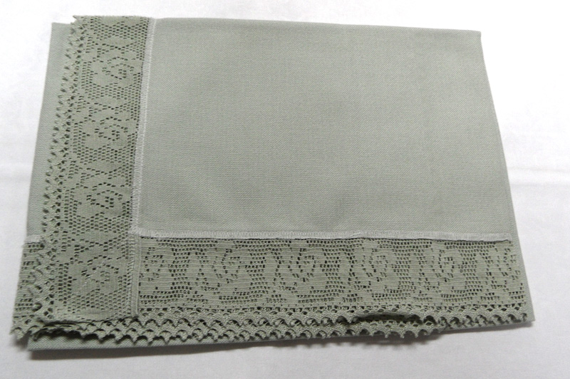 nappe carré dentelle en vert