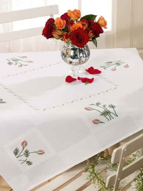 Nappe pois blanche du livre n°118 Nappe pois blanche du livre n°118